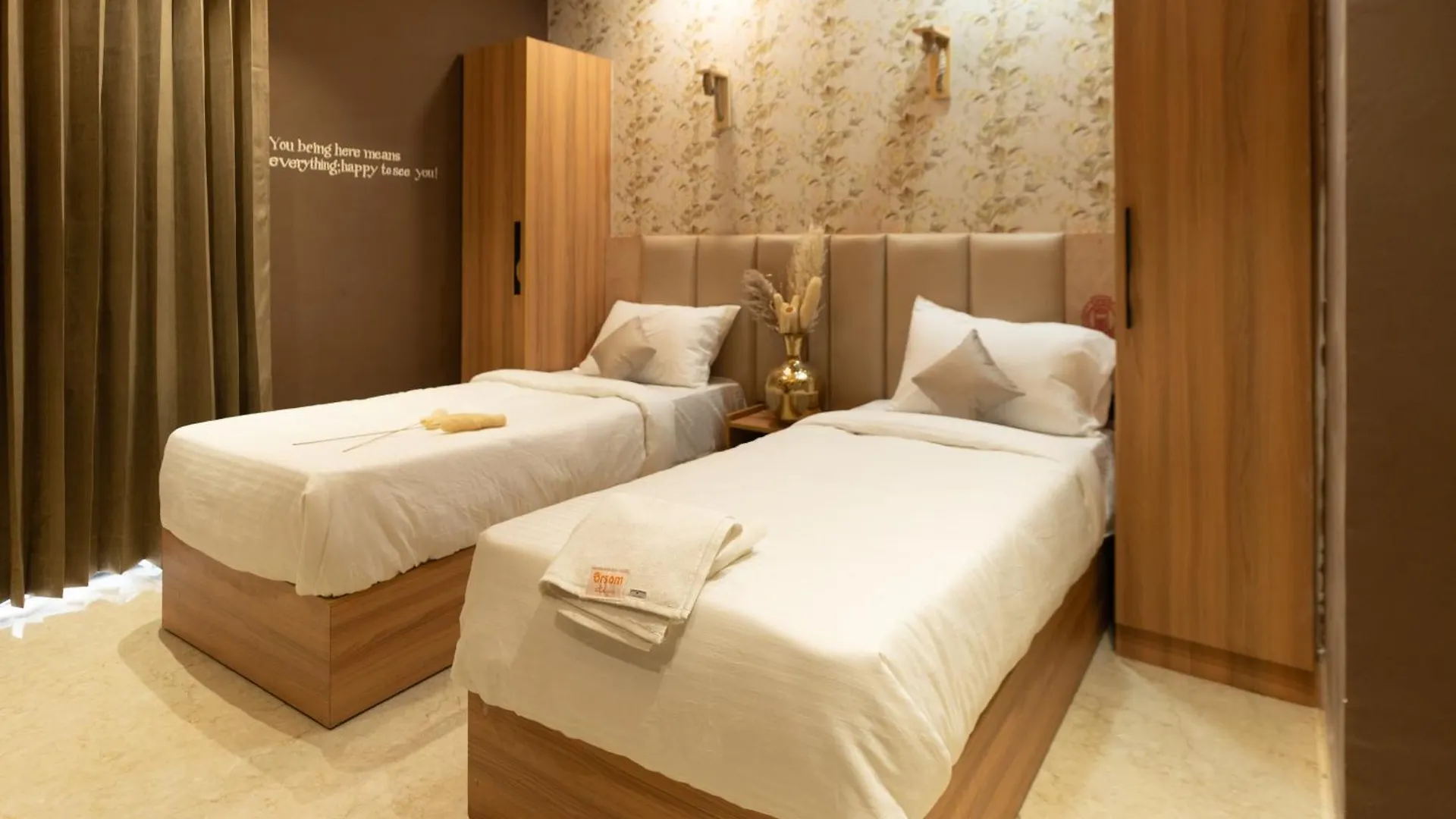 Orsom Stays Sector 53 Gurgaon 4*,  India