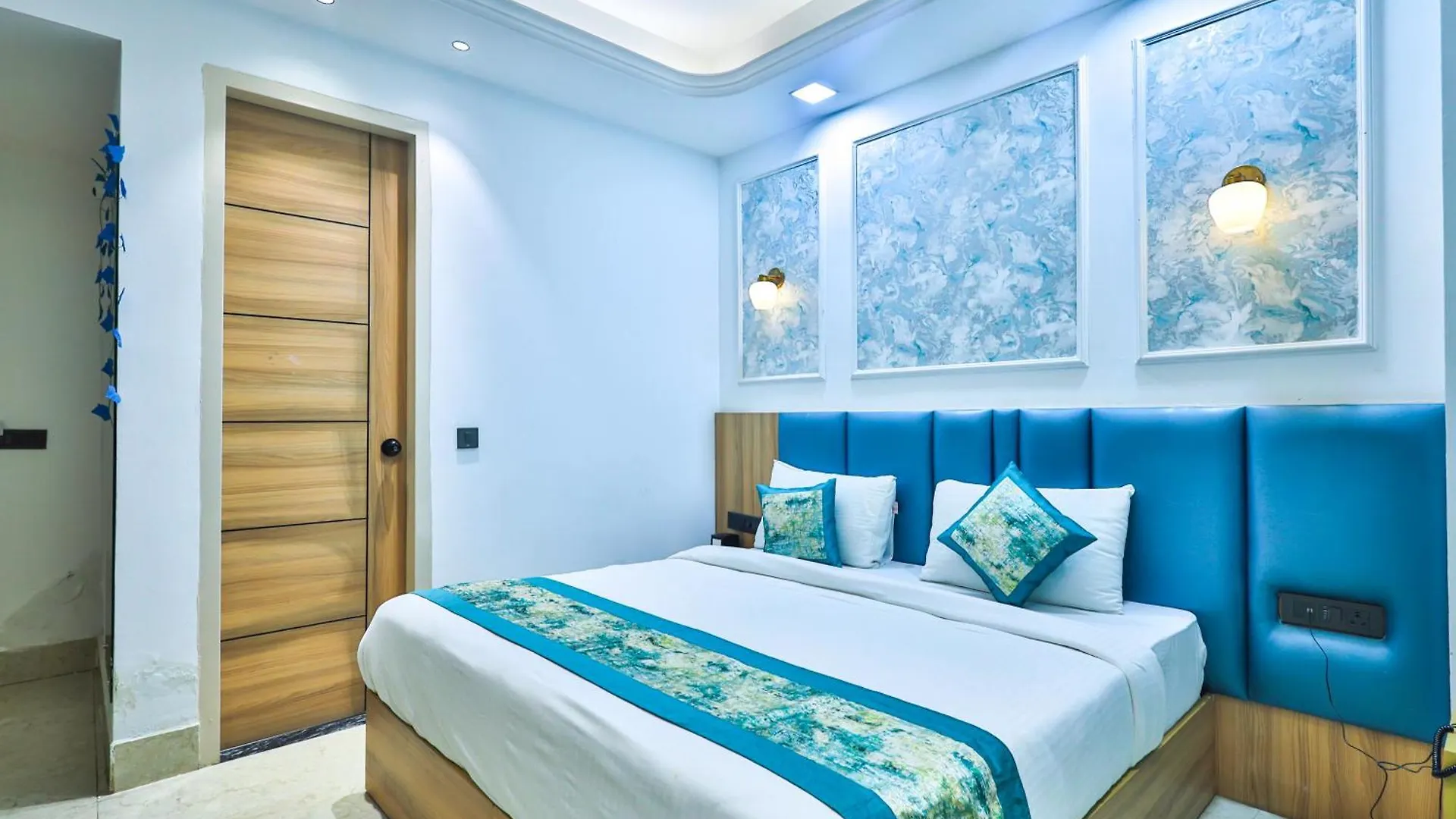 Orsom Stays Sector 53 Gurgaon 4*,  India