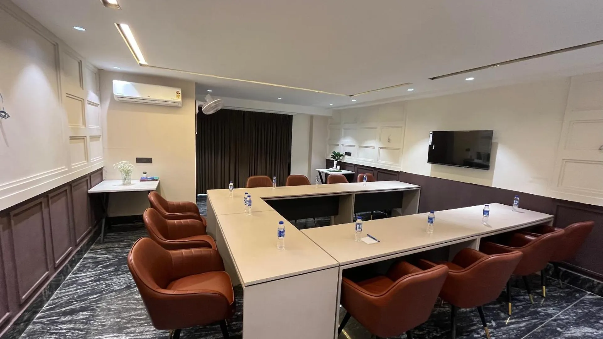 Orsom Stays Sector 53 Gurgaon