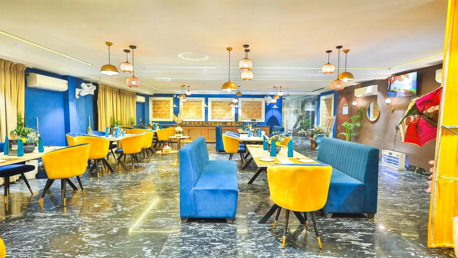 Orsom Stays Sector 53 Gurgaon 4*,