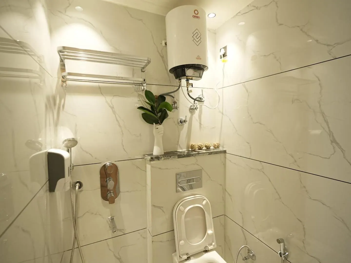 Orsom Stays Sector 53 Gurgaon Hotel